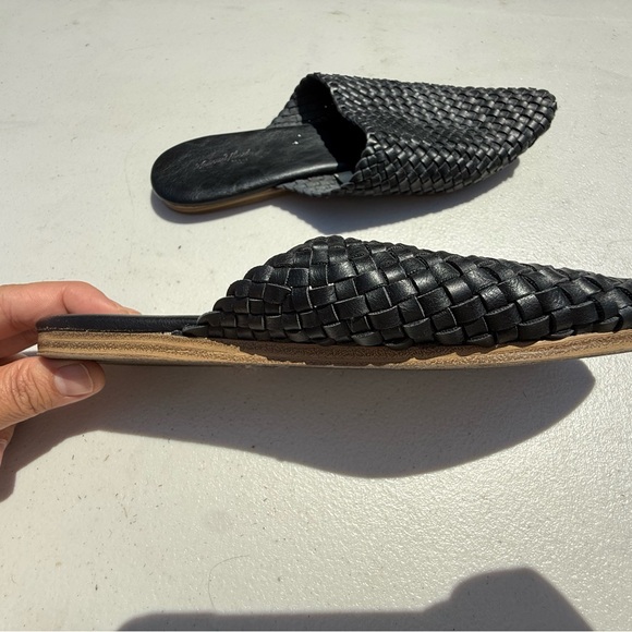 Universal Thread Woven Black and Brown Slip-On Mules Set - Picture 9 of 10